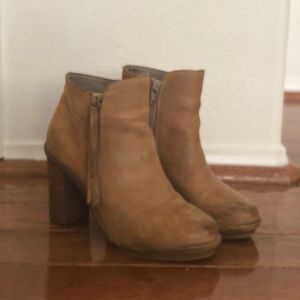 Camel leather booties